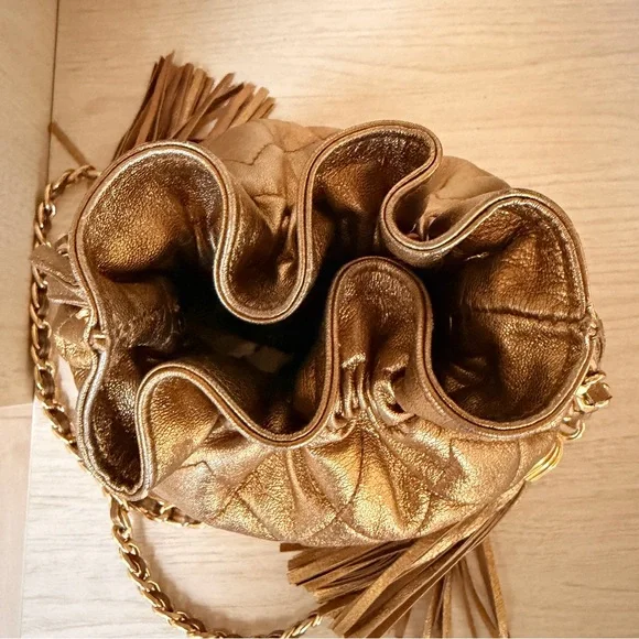 Vintage I Magnin Gold Quilted Drawstring cross body Chain Strap and tassels - Picture 12 of 15